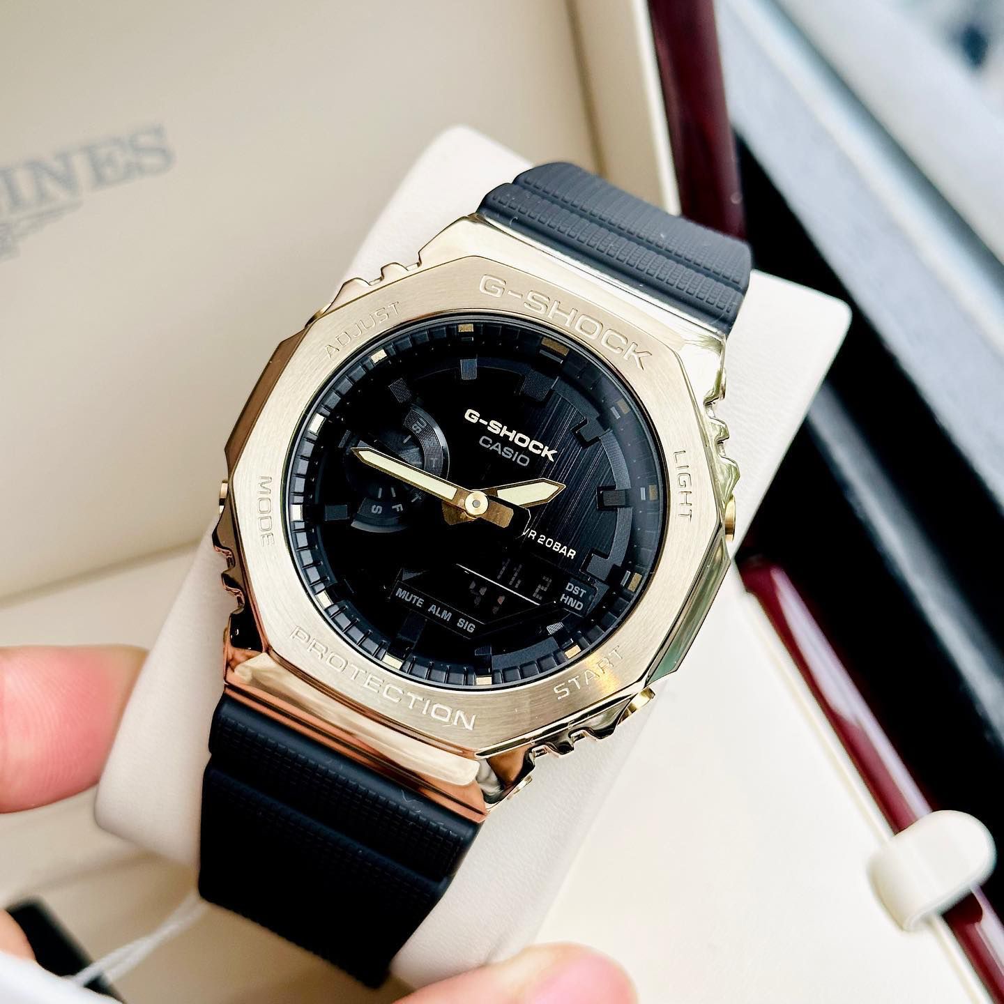 G Shock GM 2100 Gold Black